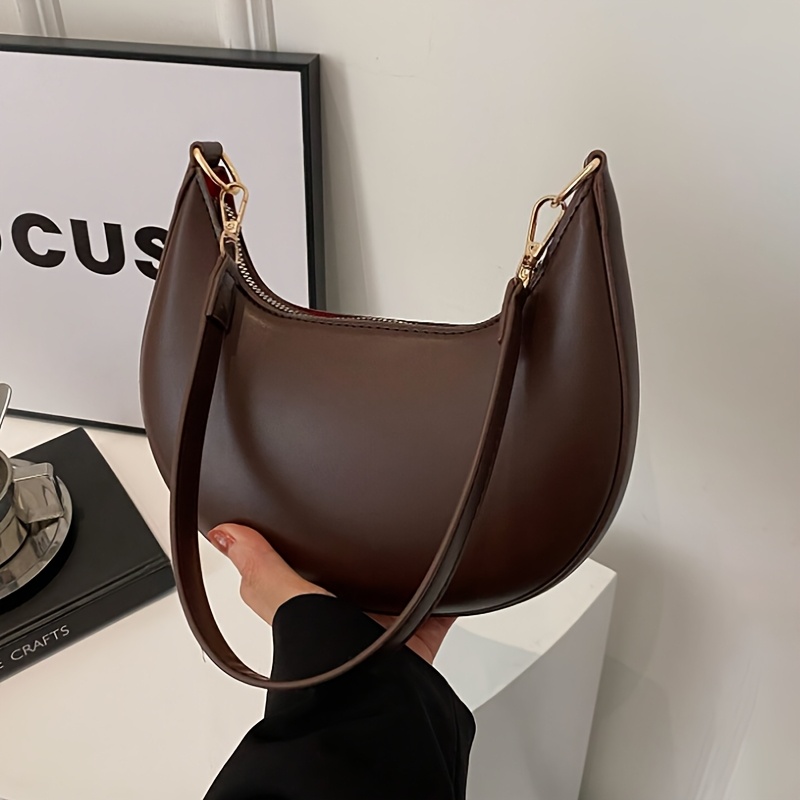 Women Bags For Airport - 新しいファッショナブルなハイエンドの月型野球バッグ、高級感を示す、女性のシングルショルダーバッグ