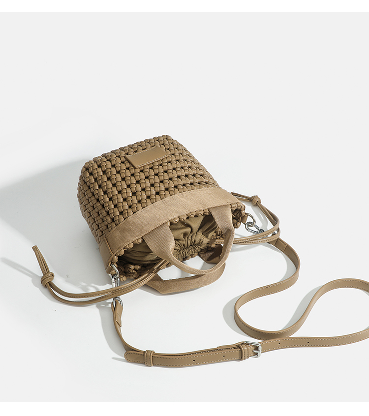 Kazrvna-pu長方形バケットトートバッグ,女性用バッグ - Women Bags Price のレビューと価格