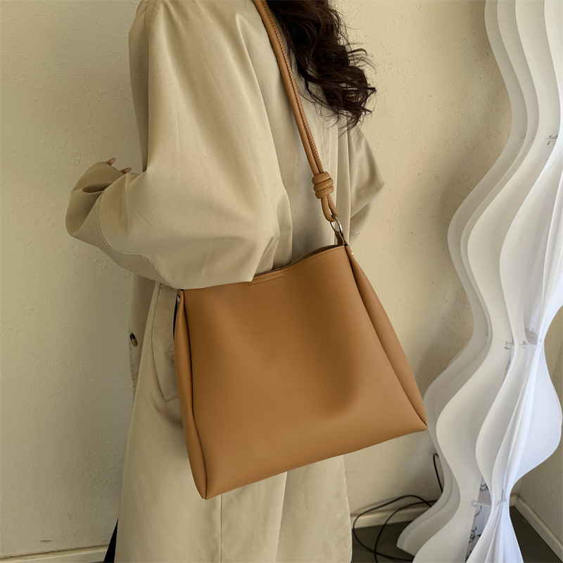 通勤韓国版大容量おしゃれバッグ女性用、レザーショルダーバッグ - Women Bags For Airport のレビューと価格