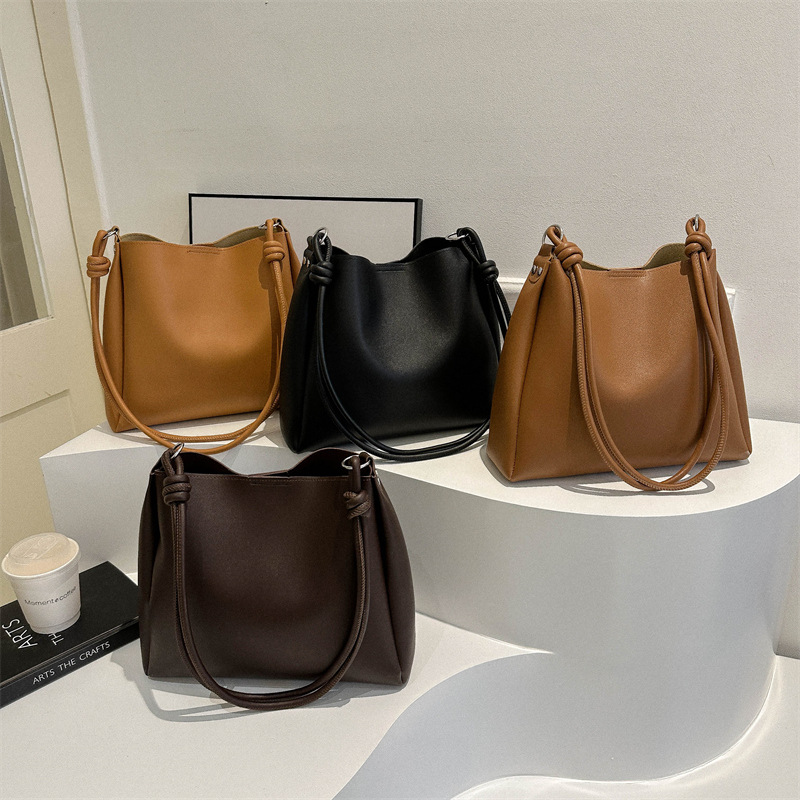 通勤韓国版大容量おしゃれバッグ女性用、レザーショルダーバッグ - Women Bags For Airport のレビューと価格