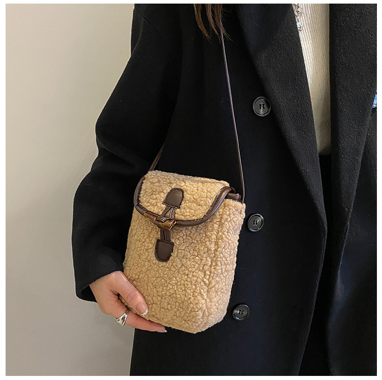 ファッション冬ラムウール電話バッグ甘い素敵なポータブル女性財 - Women'S Bags Cross Body のレビューと価格